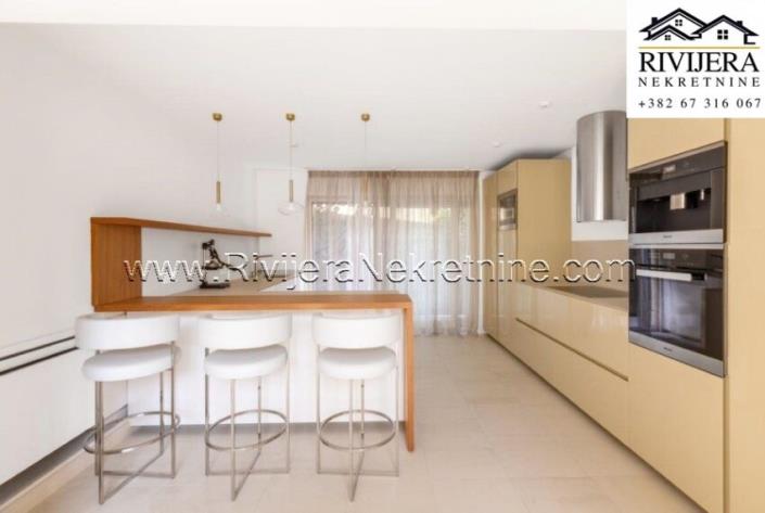 Image No.5-6 Bed Villa for sale