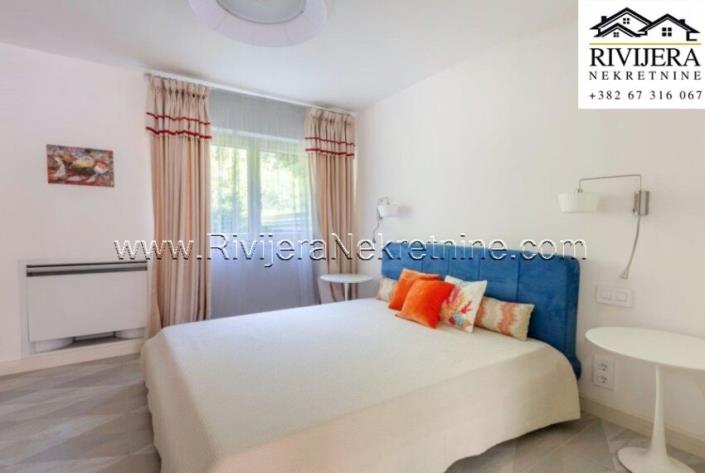 Image No.10-6 Bed Villa for sale