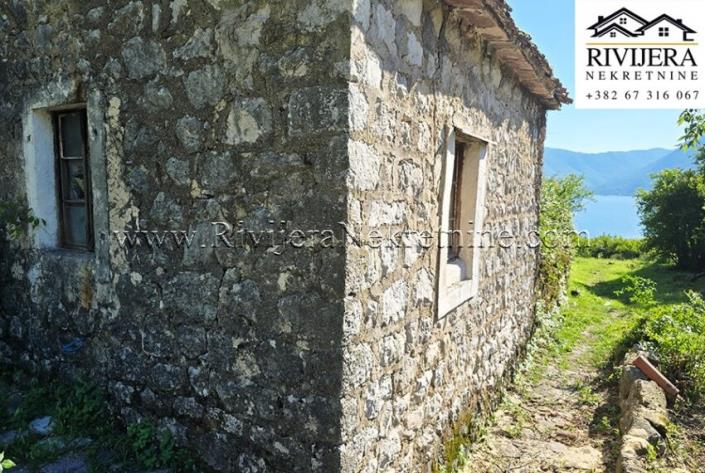 Image No.12-2 Bed House for sale