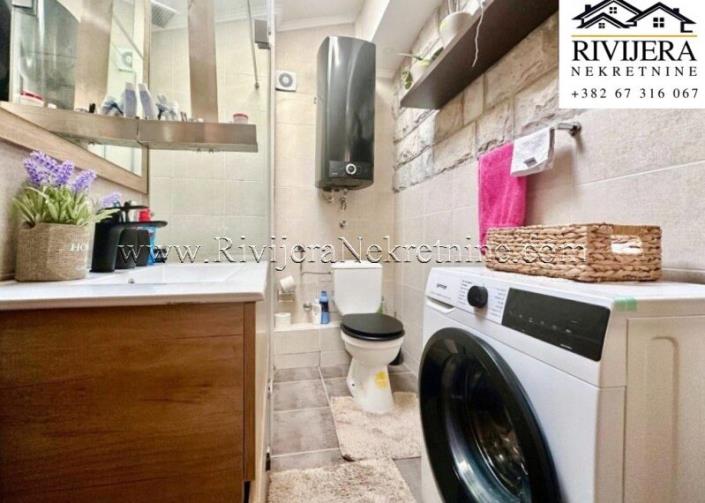 Image No.8-5 Bed House for sale