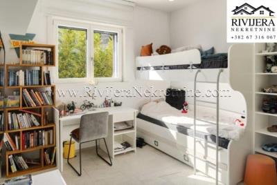 prodaja_sale_Rivijera_nekretnine_oglasi_Ads_Lustica_bay_Montenegro_-5-850x570