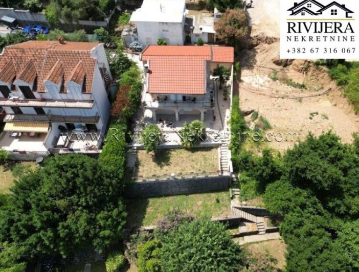 Image No.6-6 Bed House for sale