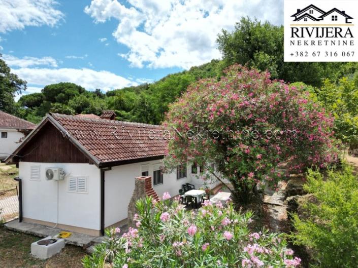 Image No.1-3 Bed House for sale