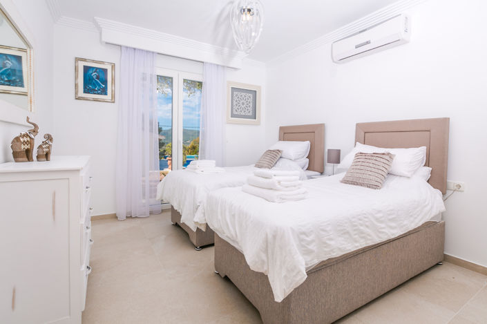 Image No.27-6 Bed Villa for sale