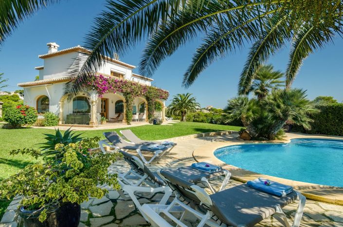 Image No.1-4 Bed Villa for sale