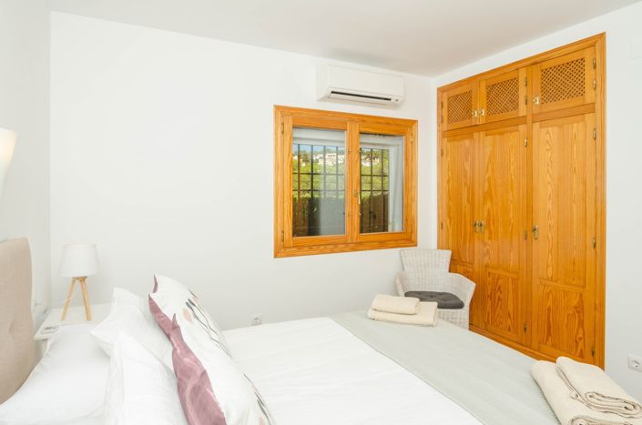 Image No.22-4 Bed Villa for sale