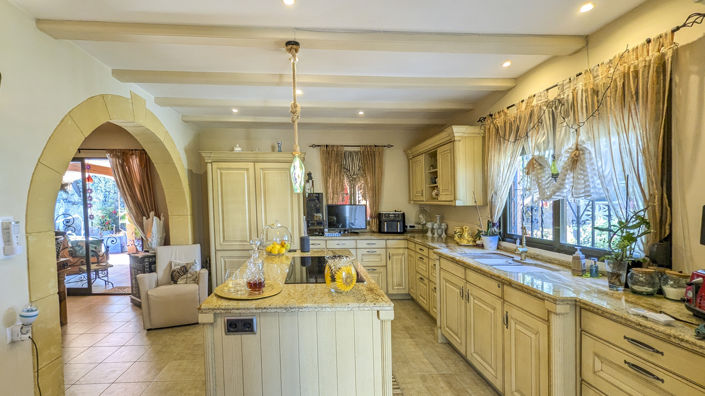 Image No.4-4 Bed Villa for sale