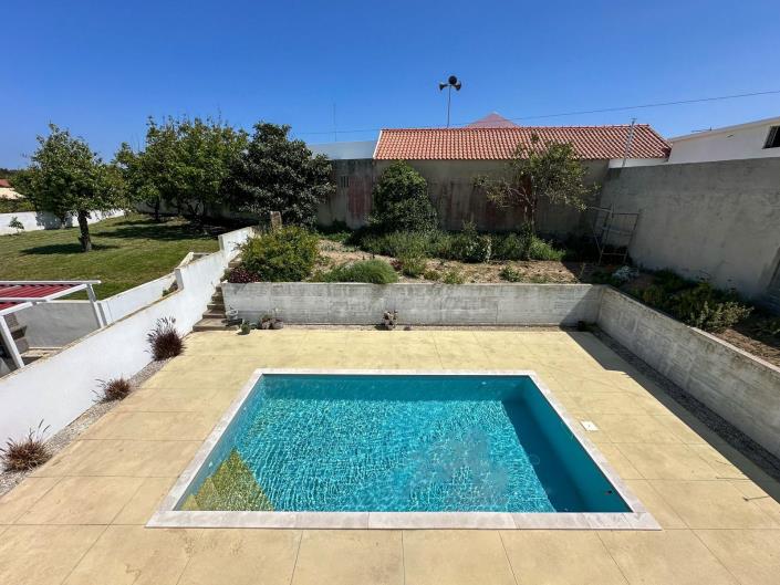 Image No.8-4 Bed House for sale