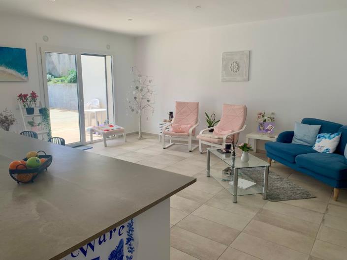 Image No.19-4 Bed House for sale