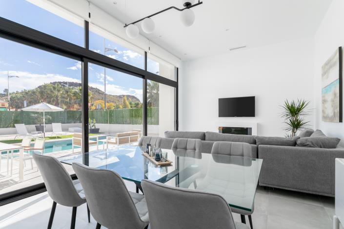 Image No.14-3 Bed Villa / Detached for sale