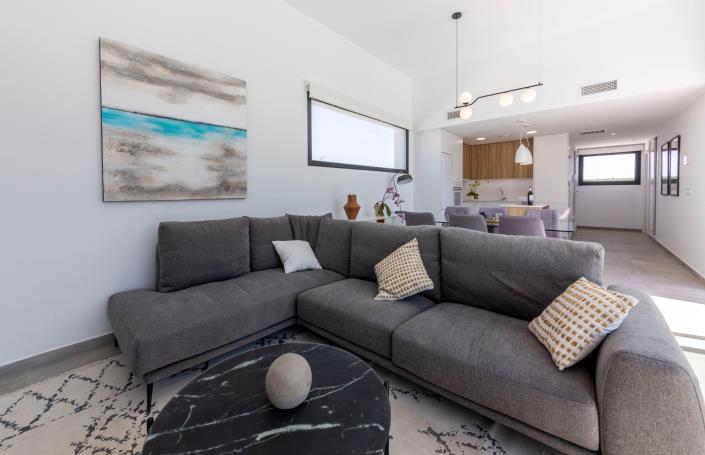 Image No.29-3 Bed Villa / Detached for sale