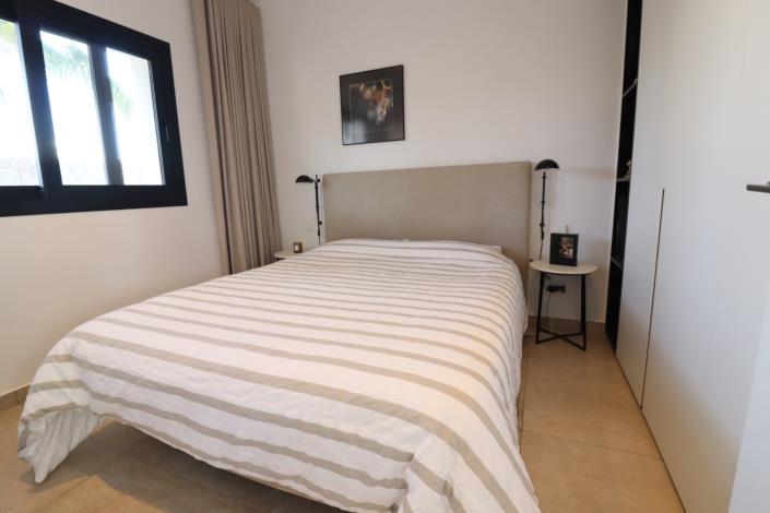 Image No.14-3 Bed Villa / Detached for sale