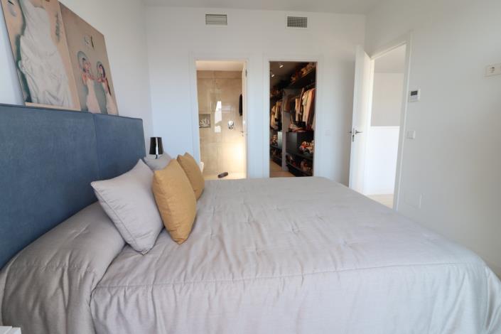 Image No.19-3 Bed Villa / Detached for sale