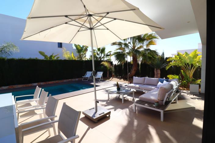 Image No.4-3 Bed Villa / Detached for sale