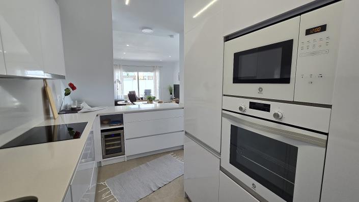 Image No.7-3 Bed Villa / Detached for sale