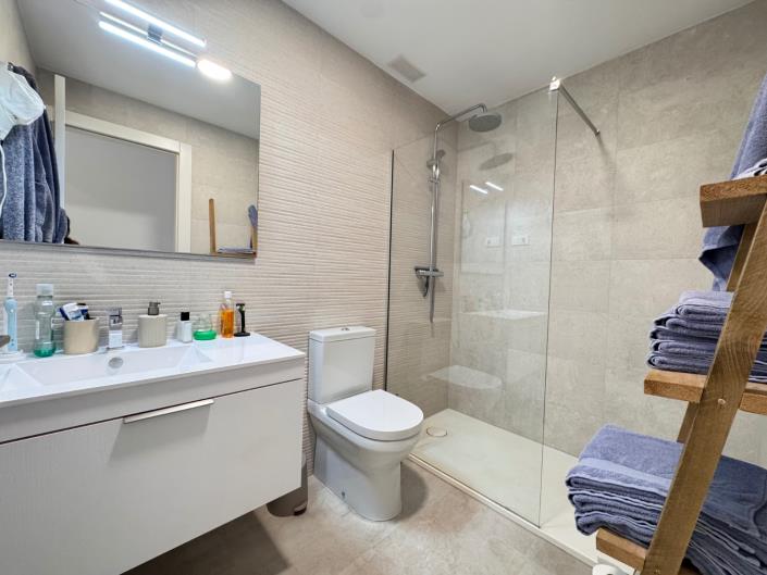 Image No.13-3 Bed Apartment for sale