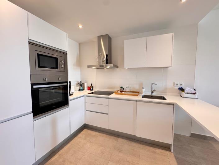 Image No.11-3 Bed Apartment for sale