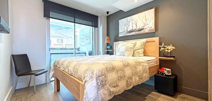 Image No.20-3 Bed Apartment for sale