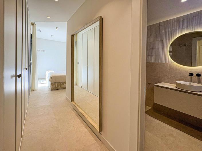 Image No.22-5 Bed Villa / Detached for sale