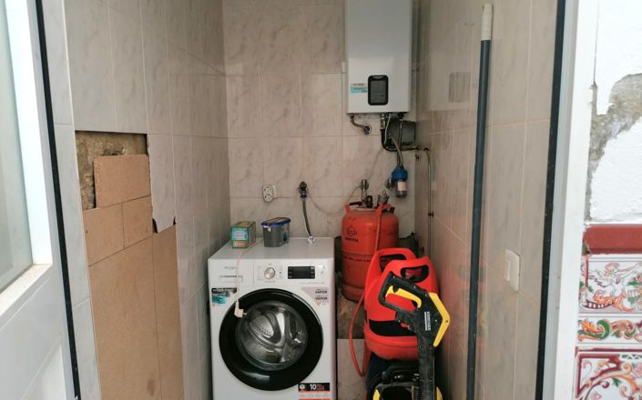 Image No.12-4 Bed House for sale