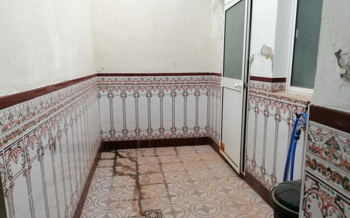 Image No.13-4 Bed House for sale