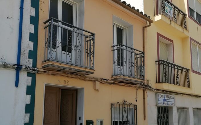 Image No.24-4 Bed House for sale