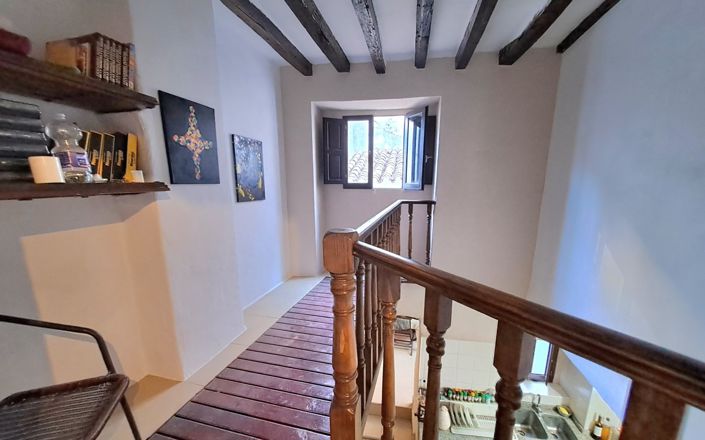 Image No.14-3 Bed House for sale