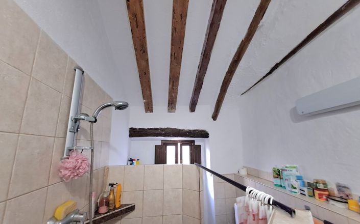 Image No.24-3 Bed House for sale