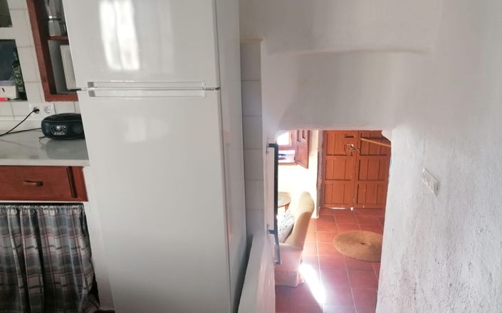 Image No.15-3 Bed House for sale