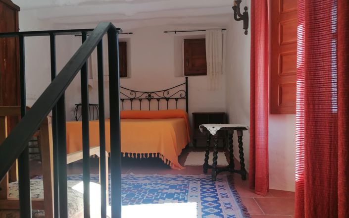 Image No.26-3 Bed House for sale