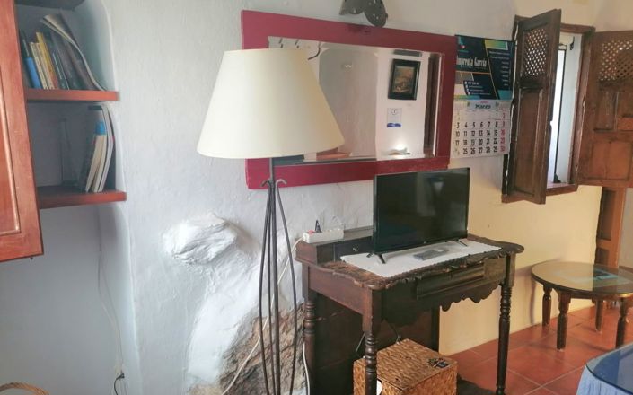 Image No.3-3 Bed House for sale