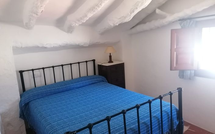 Image No.34-3 Bed House for sale