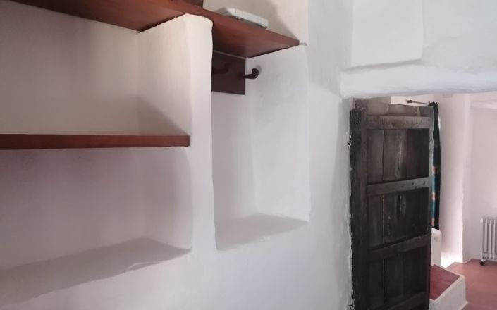 Image No.37-3 Bed House for sale