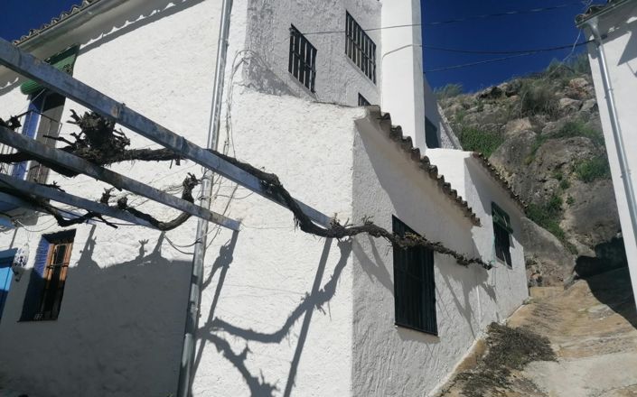 Image No.41-3 Bed House for sale