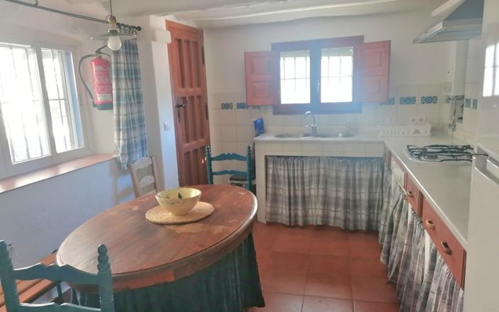 Image No.8-3 Bed House for sale