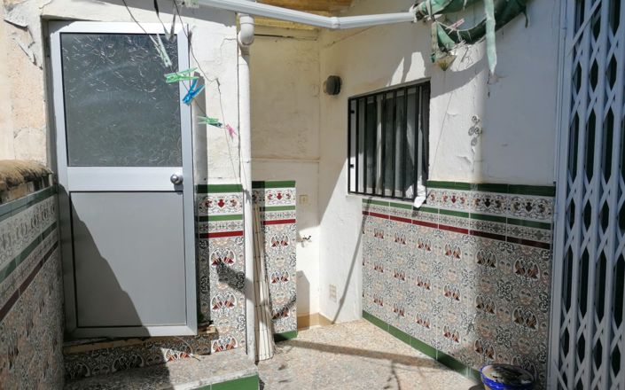 Image No.12-3 Bed House for sale