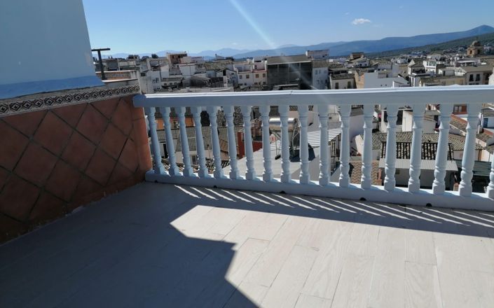 Image No.28-3 Bed House for sale