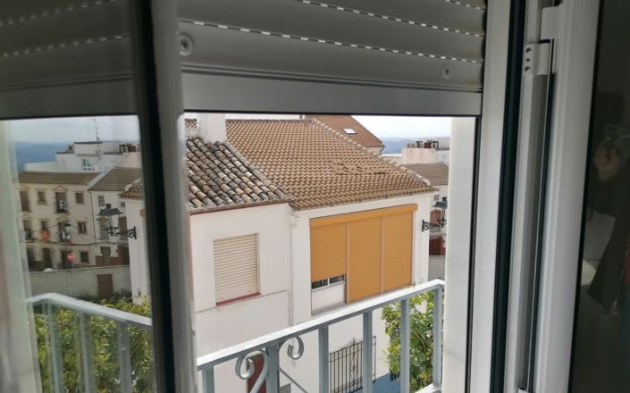 Image No.28-2 Bed House for sale