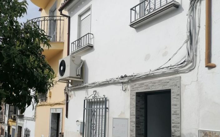 Image No.31-2 Bed House for sale