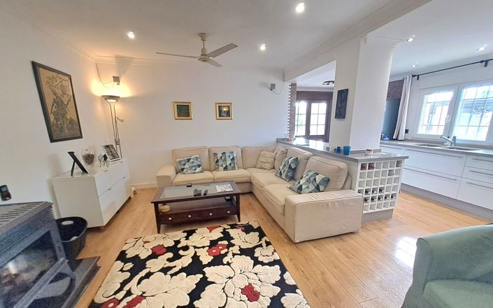 Image No.14-3 Bed House for sale