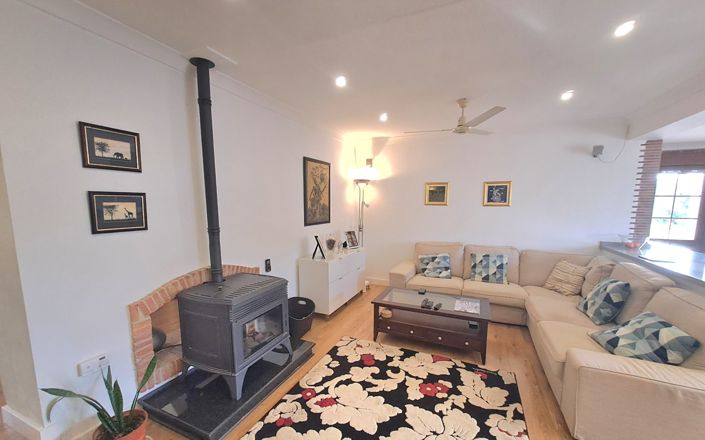 Image No.15-3 Bed House for sale