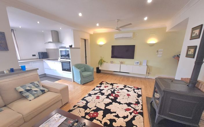 Image No.17-3 Bed House for sale