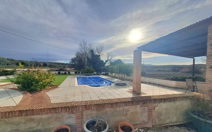 Image No.31-3 Bed House for sale