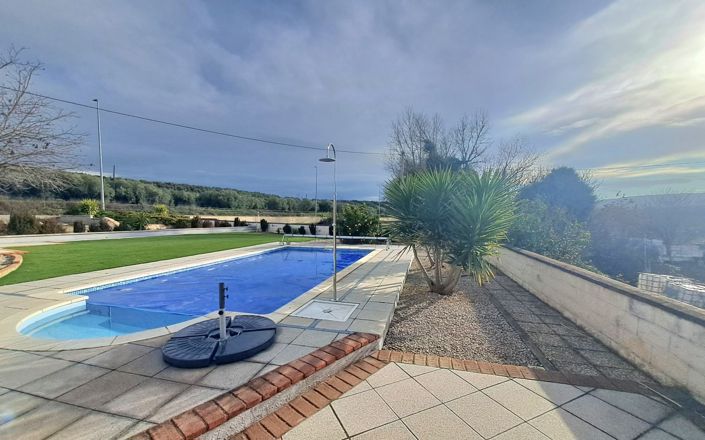 Image No.41-3 Bed House for sale