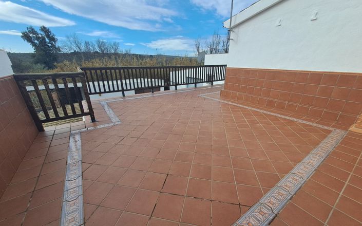 Image No.47-3 Bed House for sale