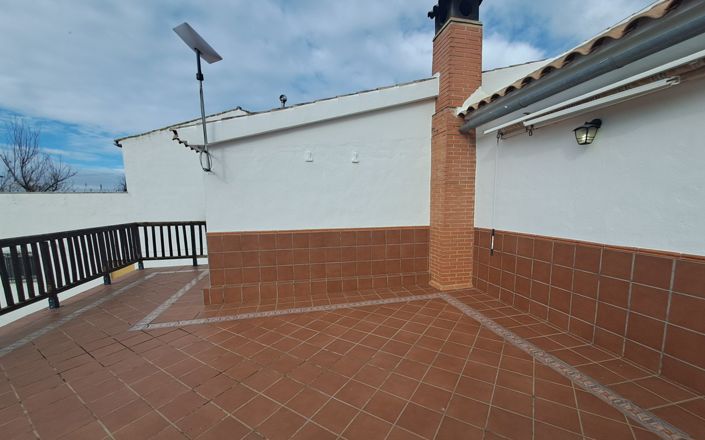 Image No.49-3 Bed House for sale