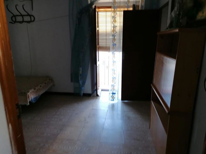 Image No.10-3 Bed House for sale