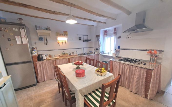 Image No.10-2 Bed House for sale