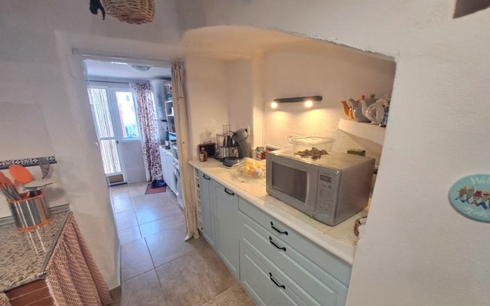 Image No.13-2 Bed House for sale