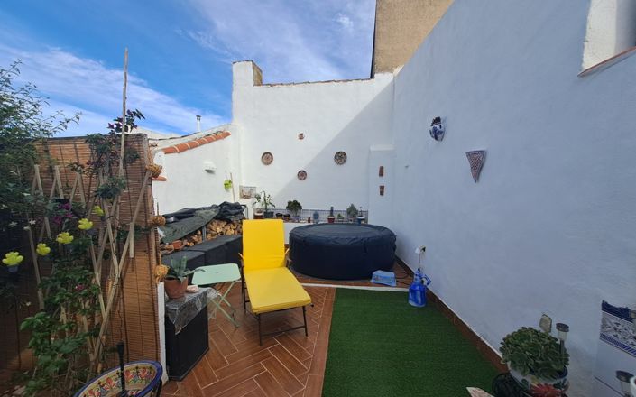 Image No.19-2 Bed House for sale